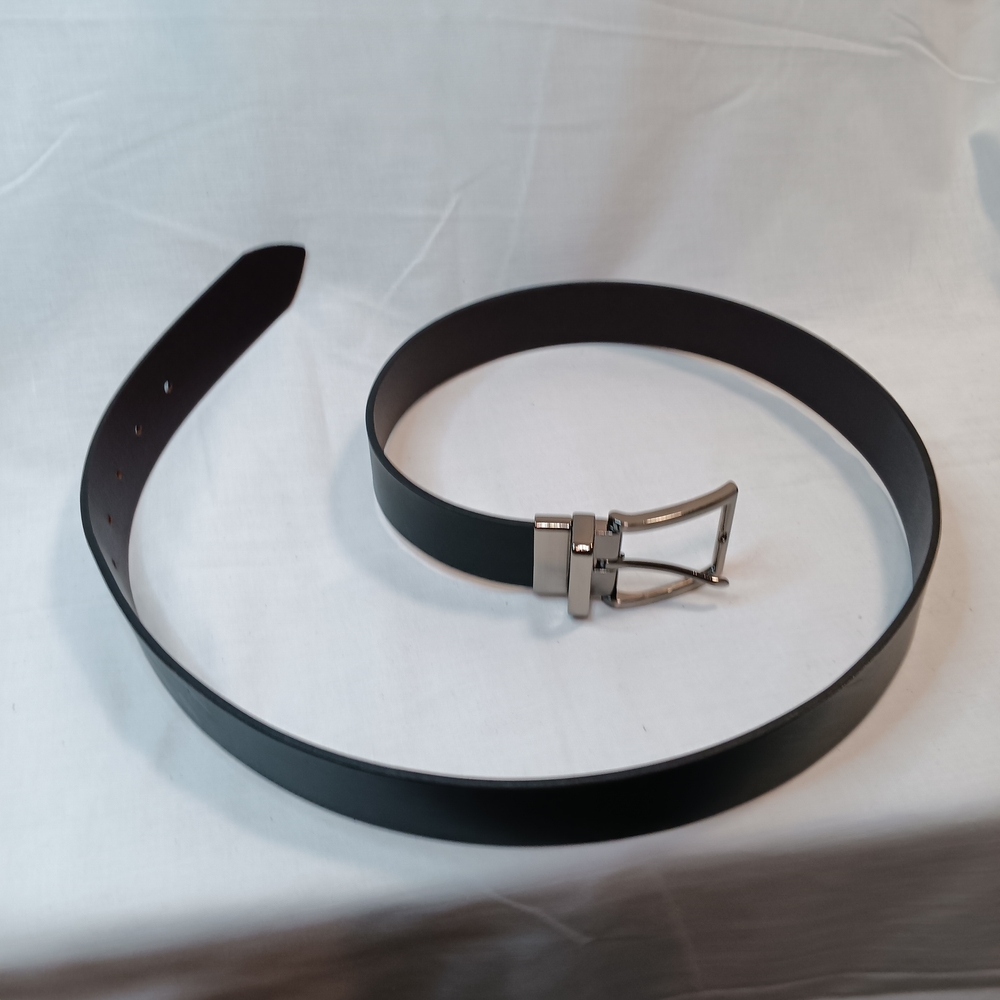 New Elegant Black Belt with Shiny Silver Buckle Size 38 - Picture 2 of 6
